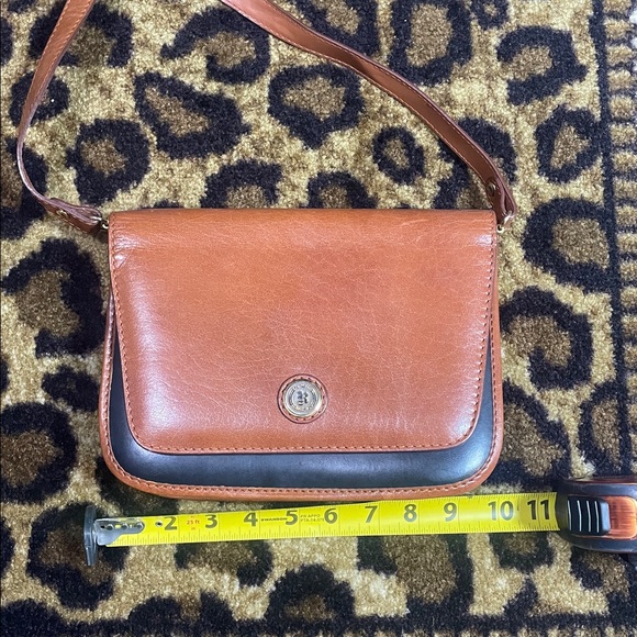 Brown and Black Old Money Leather Crossbody Bag - Picture 6 of 8